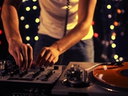 Contratação de DJ em Indianópolis